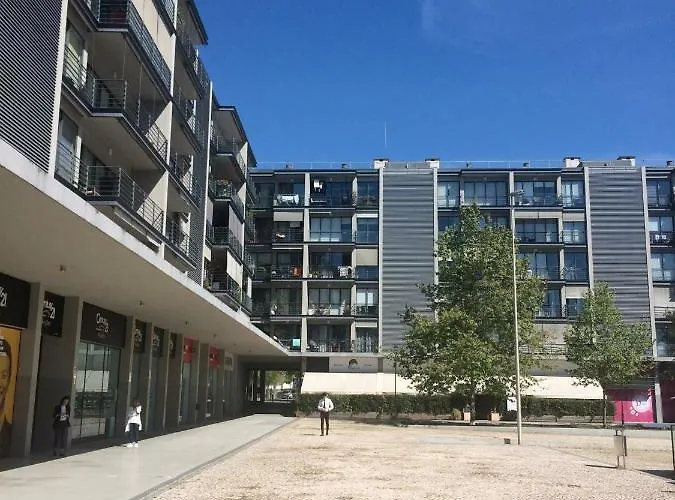 Sunshine Flat Expo - Parque Das Nacoes *